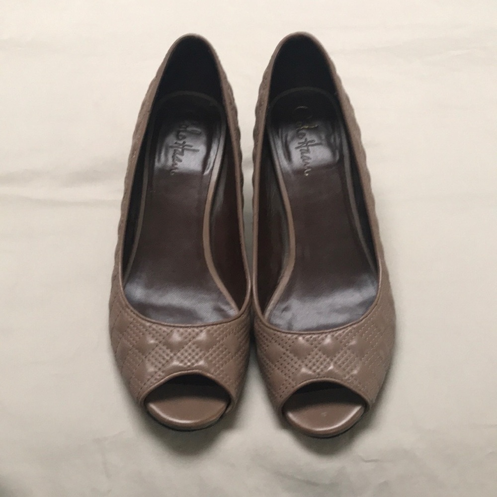 Cole Haan wedges great taupe color 9B